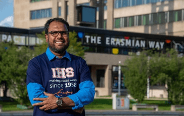 Humans of IHS: Monaemul Islam Sizear